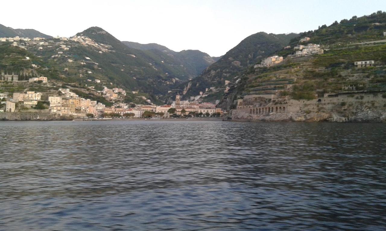 Chiaro-La Casa Al Mare Villa Minori Buitenkant foto